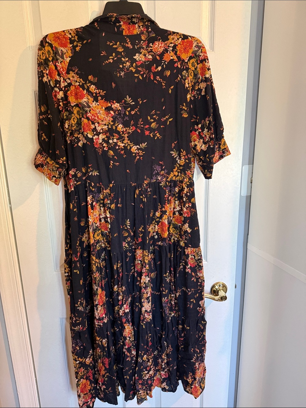 Natural Life Black Floral Tiered Midi Dress - L - Picture 4 of 5